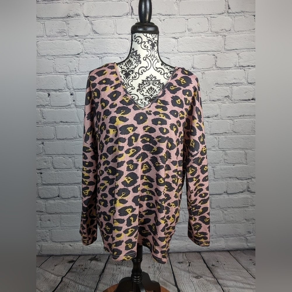 Umgee Womens Long Sleeve Stretch Knit Animal Print Plus SZ 1xl Twisted Back BBIN